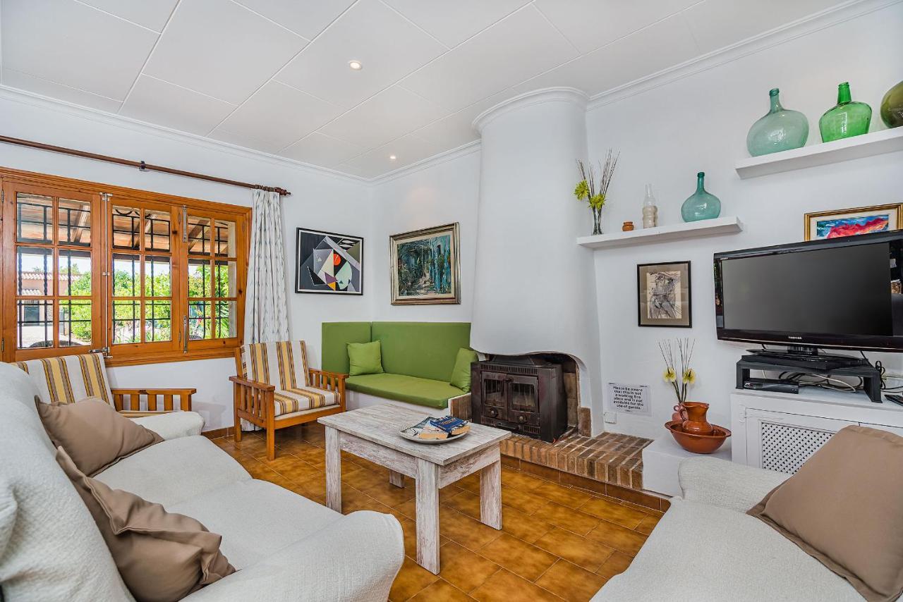 Holiday home Can Tofol